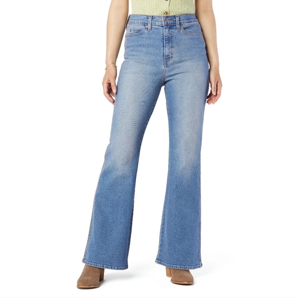 Levi Strauss Signature Women's Size 14 Heritage High Rise Flare Jeans